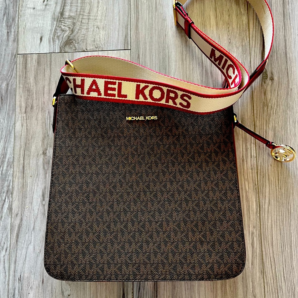 BRAND NEW AUTHENTIC Michael Kors Jet Set Crossbody